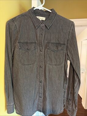 Madewell Women’s Distressed Black Denim Button-Up Shirt